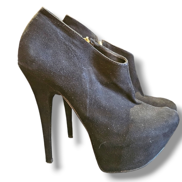 Suede platform pumps. 5 Inch Heel. Inside Zipper. Size 10 - Picture 5 of 12